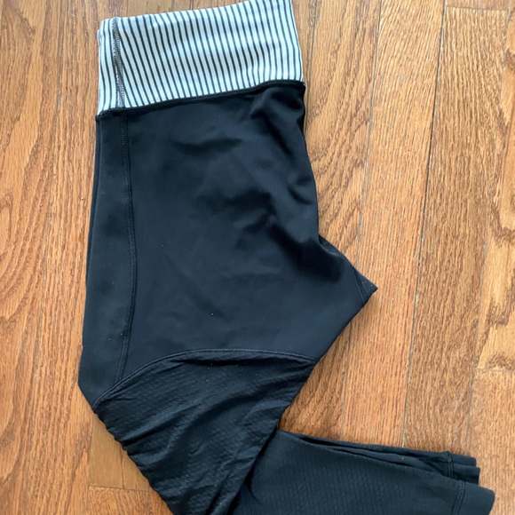 Lululemon Crop size 6 - Picture 1 of 2